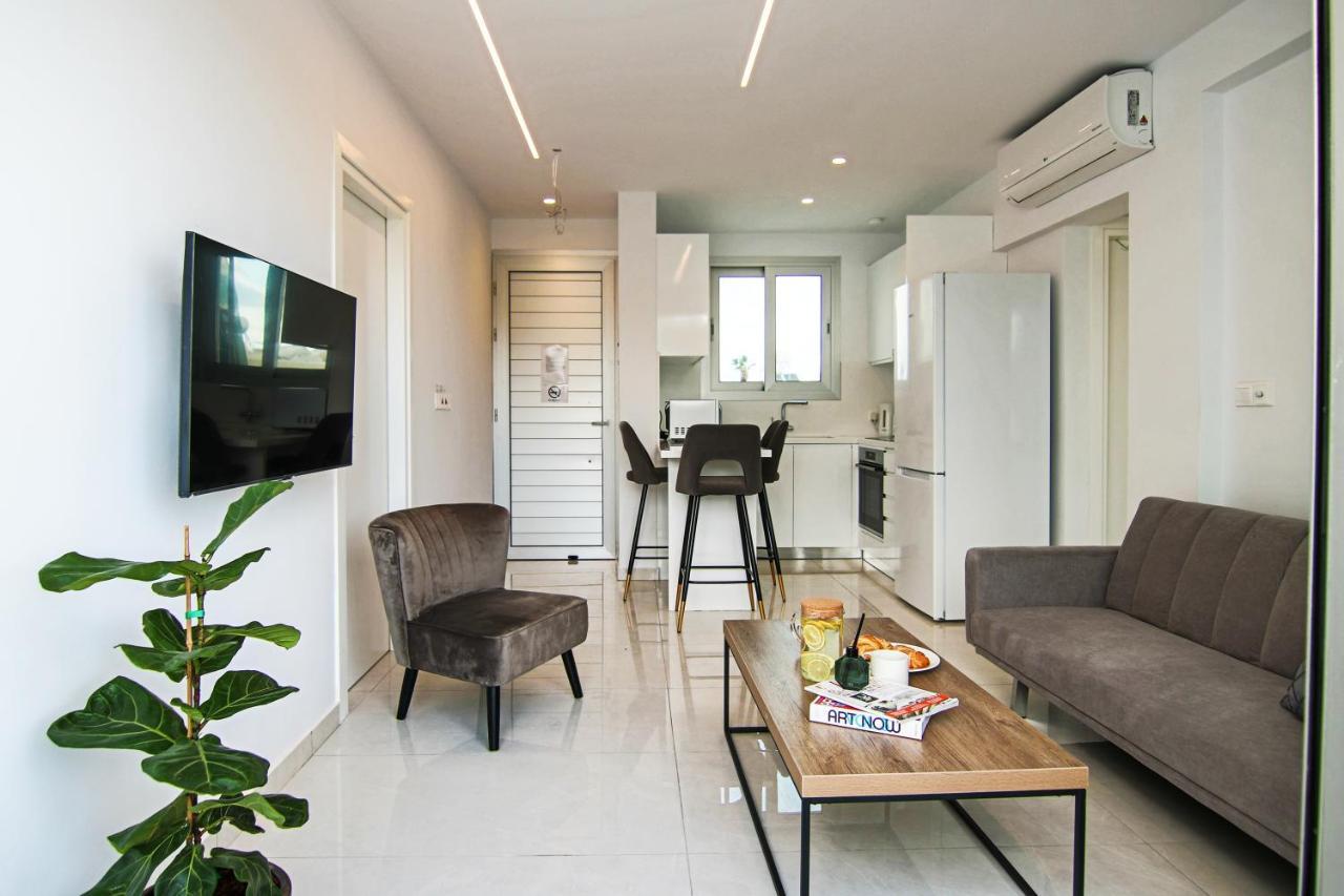 Phaedrus Living - Seaside Executive Flat Harbour 205 Apartment Paphos Exterior photo